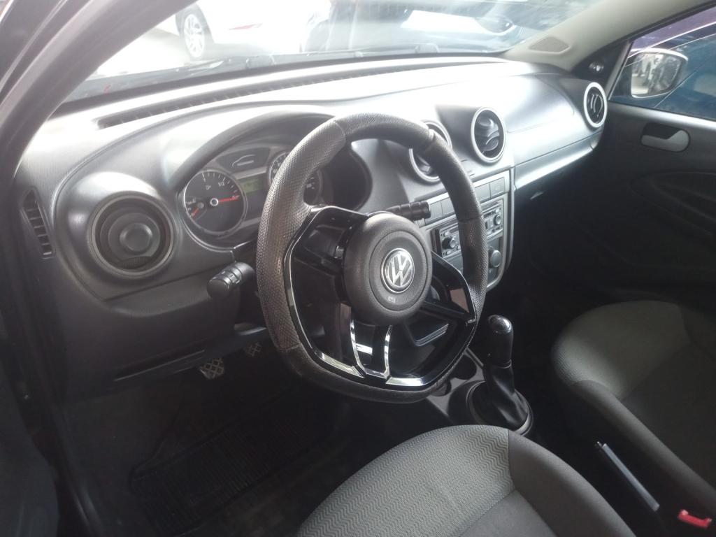 VOLKSWAGEN Voyage - Foto