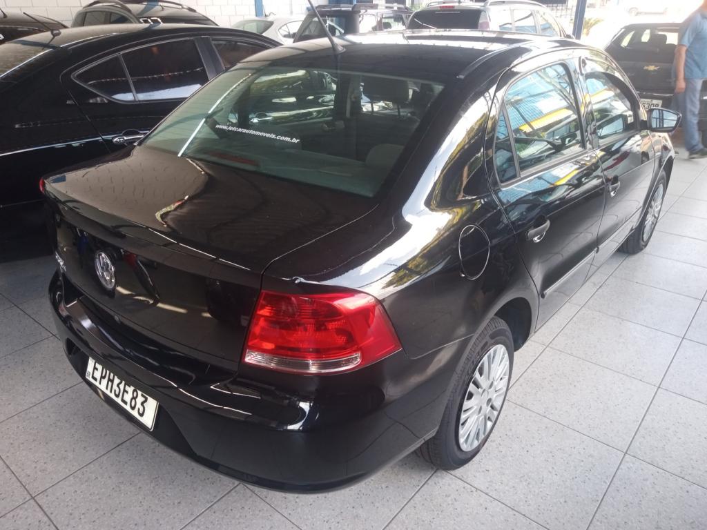 VOLKSWAGEN Voyage - Foto