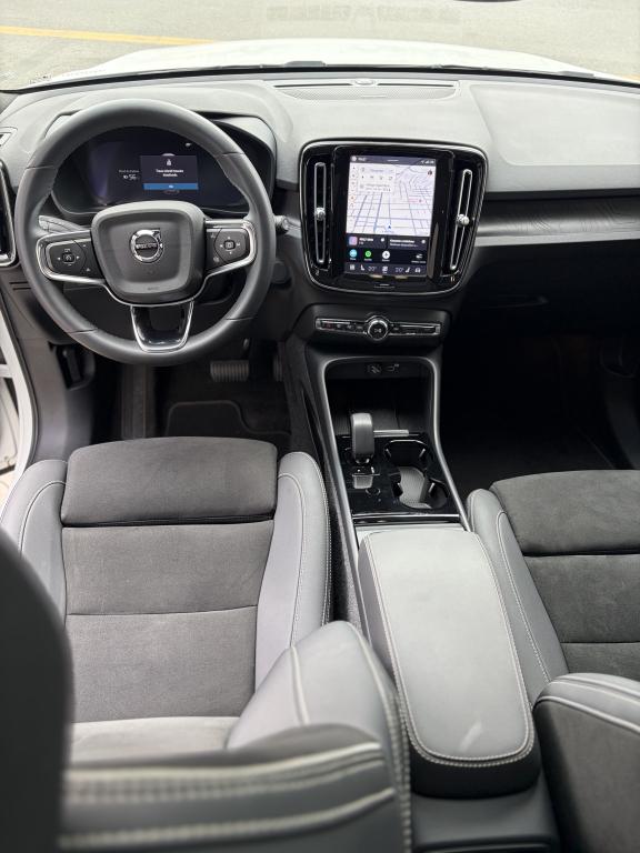 VOLVO XC40 - Foto