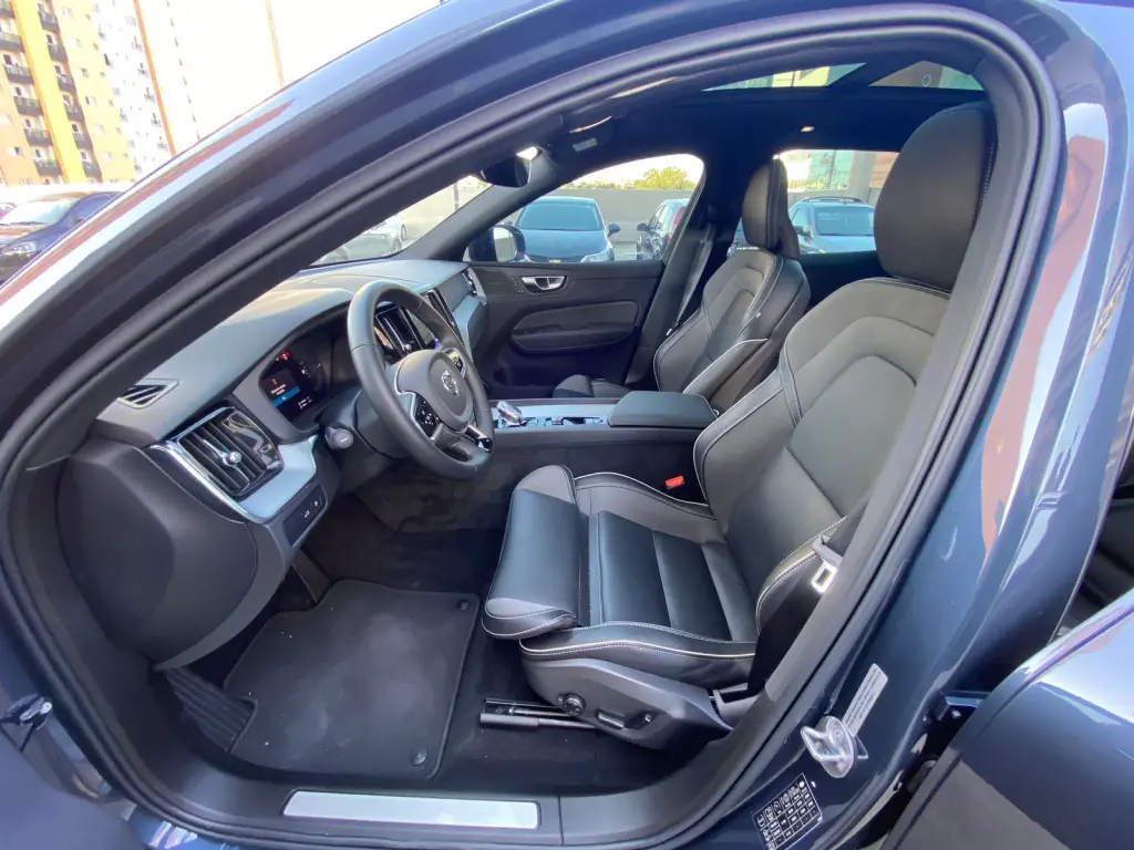 VOLVO XC60 - Foto