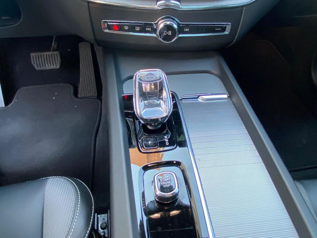 VOLVO XC60 - Foto