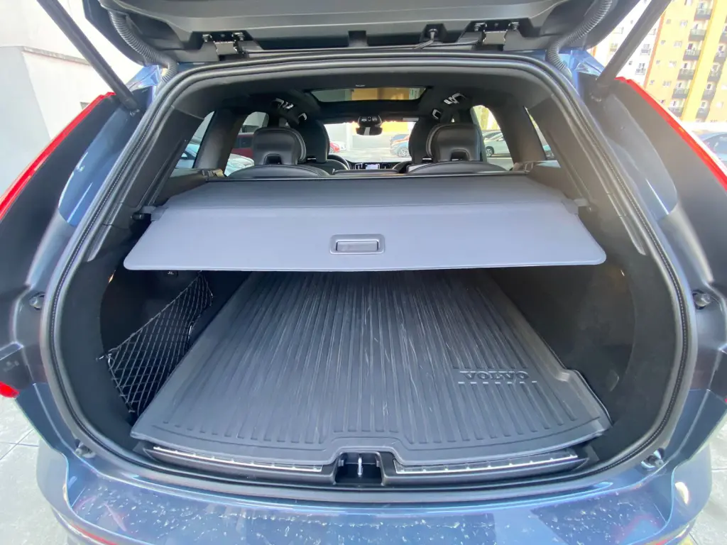 VOLVO XC60 - Foto