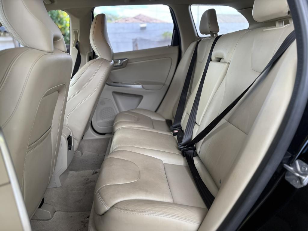 VOLVO XC60 - Foto