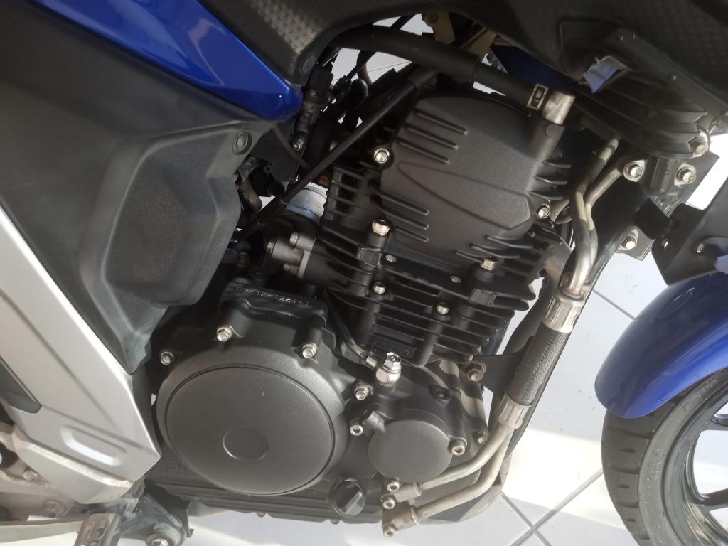 YAMAHA FZ 25 250 Fazer Flex - Foto