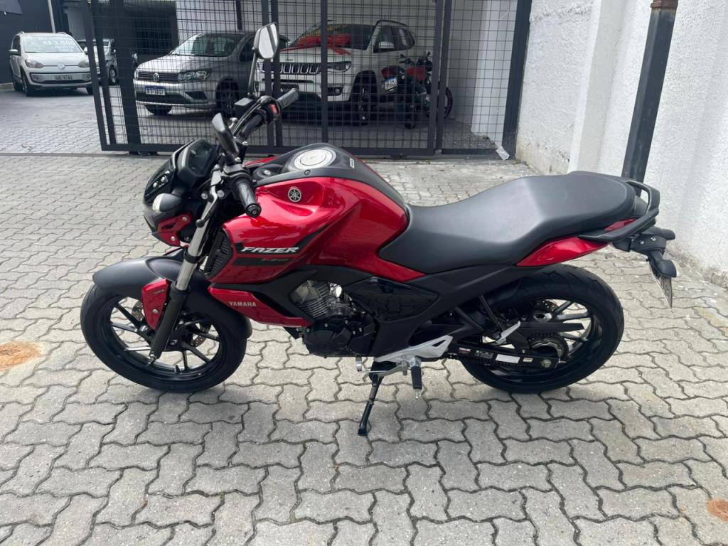YAMAHA FZ 25 250 Fazer Flex - Foto
