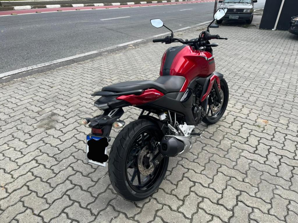 YAMAHA FZ 25 250 Fazer Flex - Foto