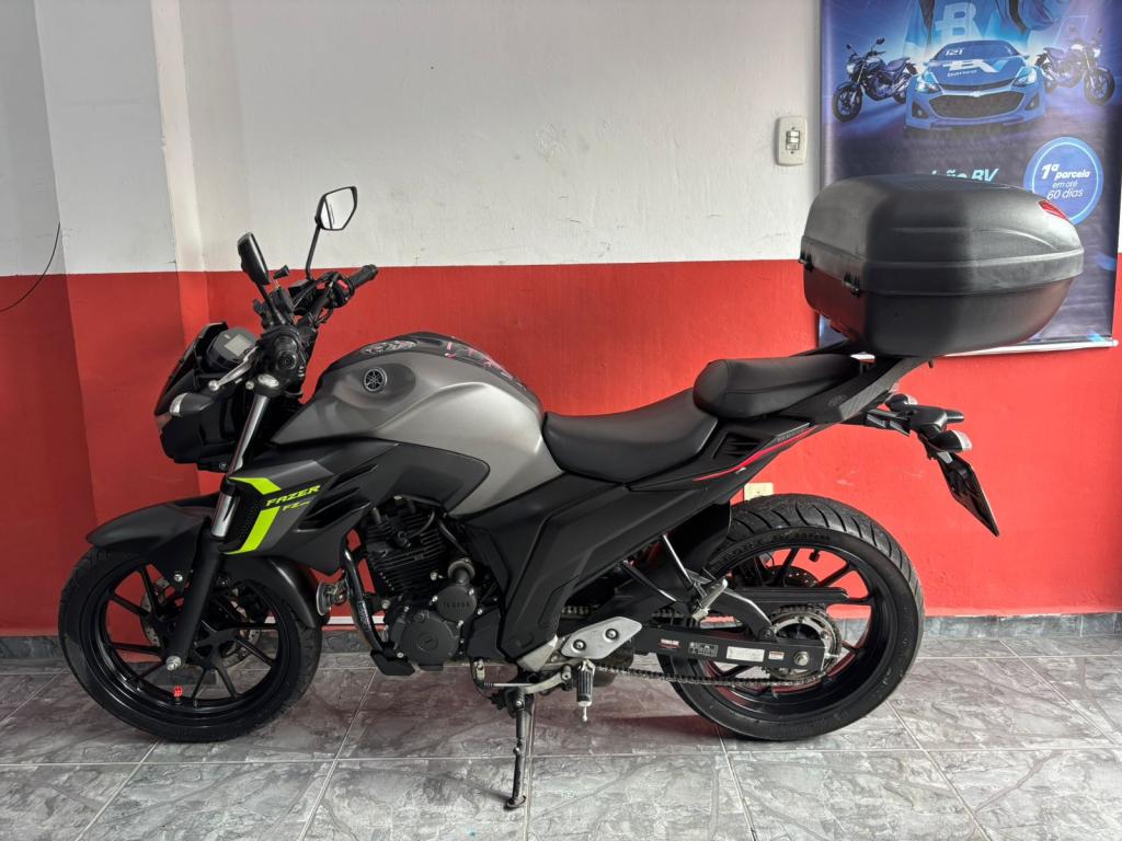 YAMAHA FZ 25 250 Fazer Flex - Foto