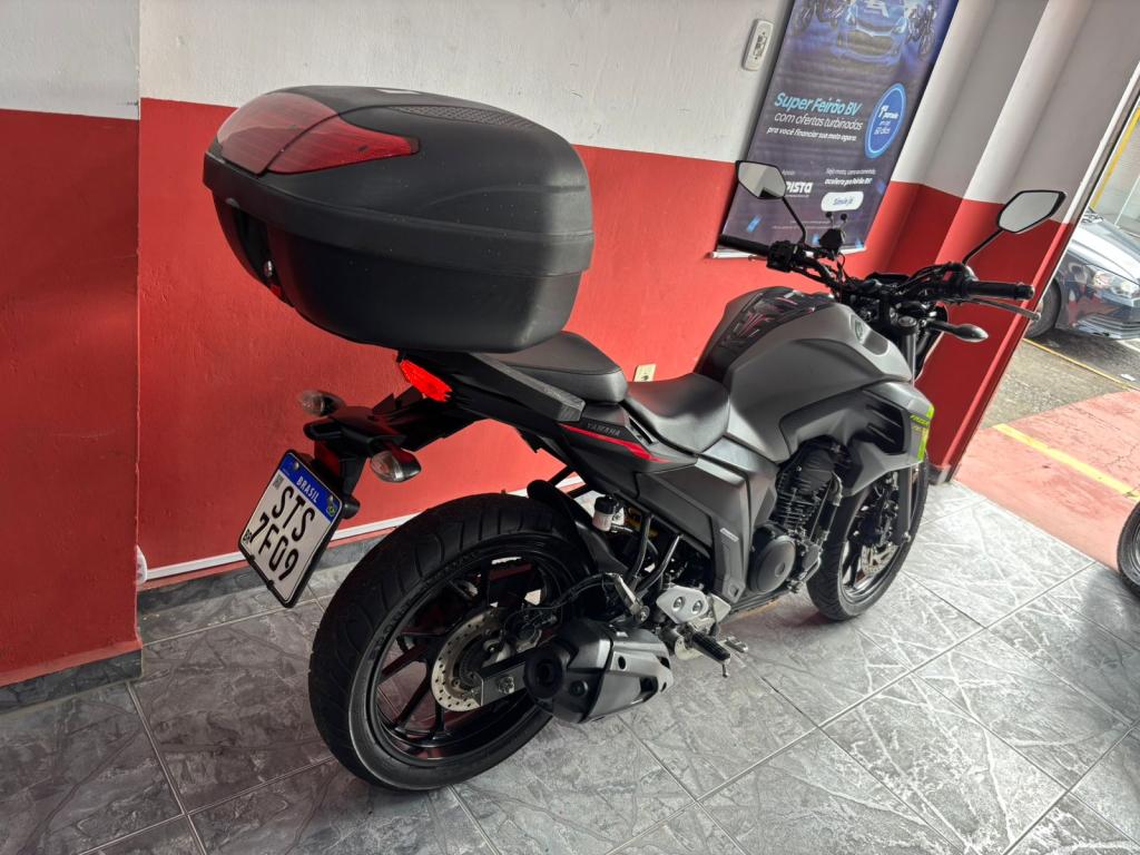 YAMAHA FZ 25 250 Fazer Flex - Foto