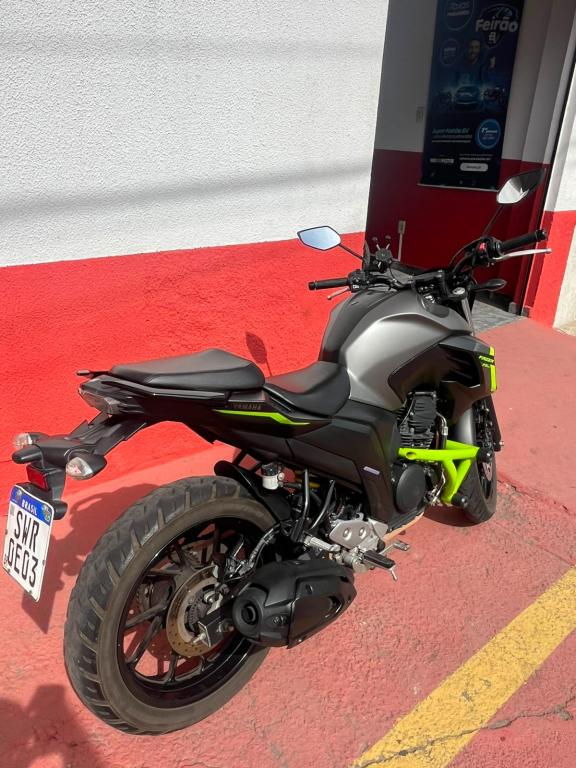 YAMAHA FZ 25 250 Fazer Flex - Foto