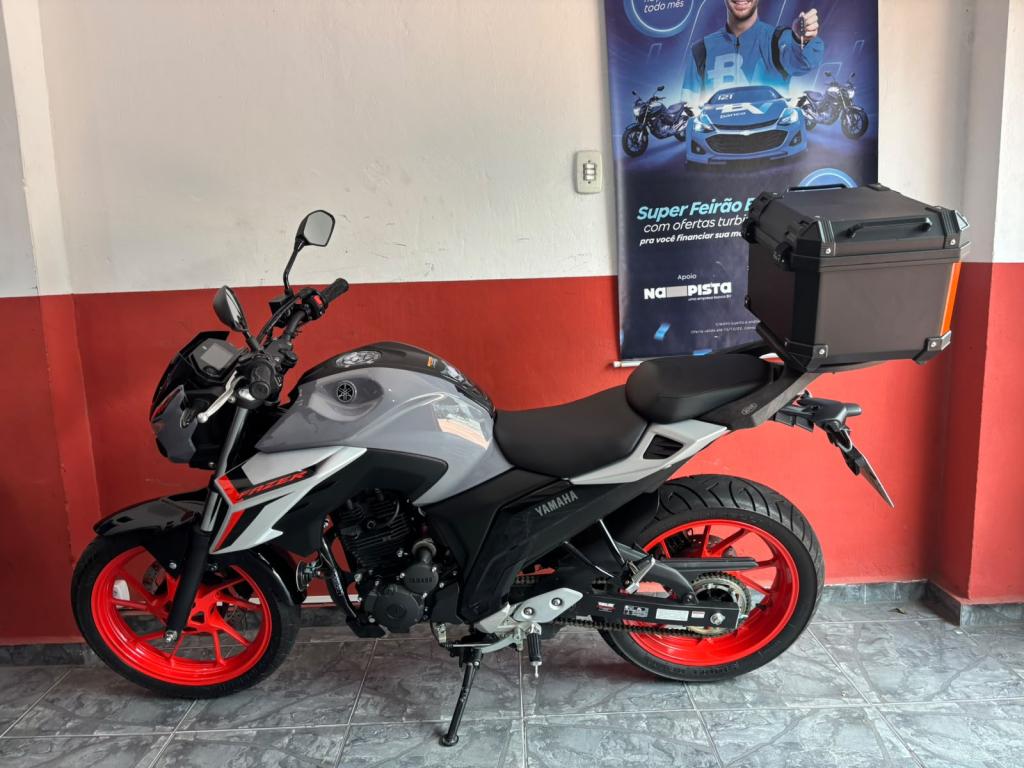 YAMAHA FZ 25 250 Fazer Flex - Foto