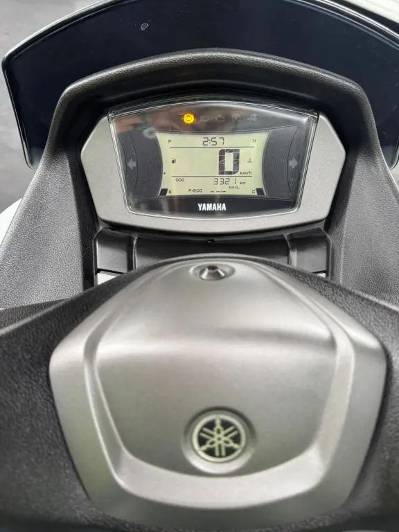 YAMAHA NMax 160 - Foto