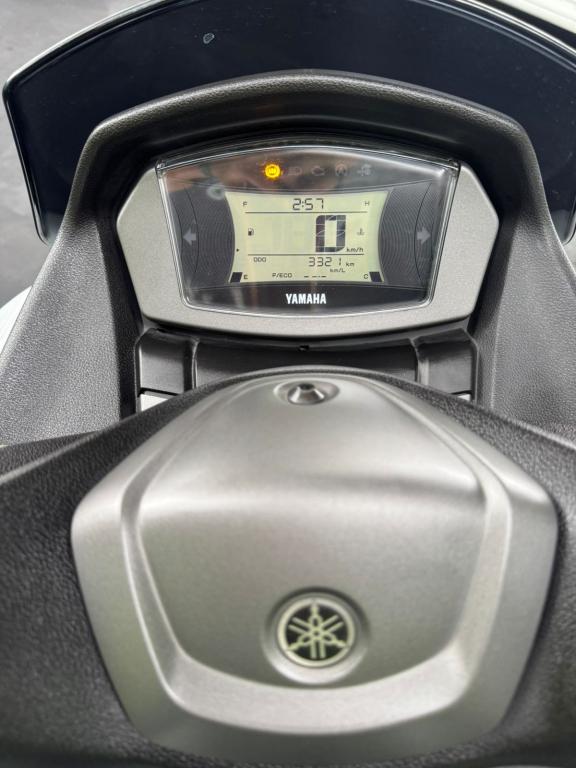 YAMAHA NMax 160 - Foto