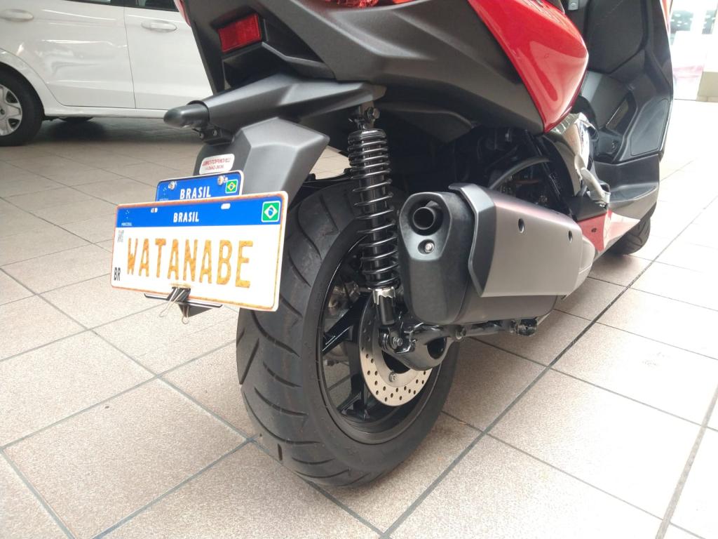 YAMAHA XMax 250 - Foto