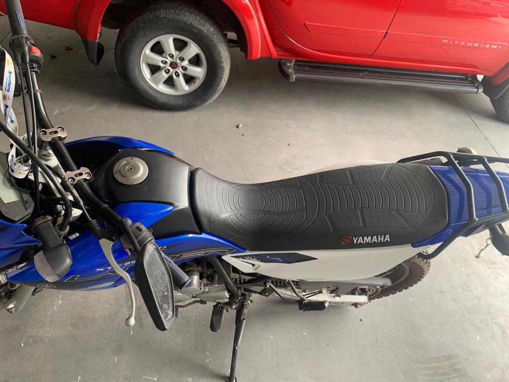 YAMAHA XTZ 250 - Foto