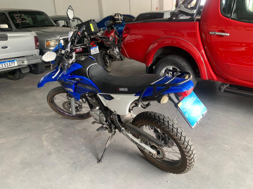 YAMAHA XTZ 250 - Foto