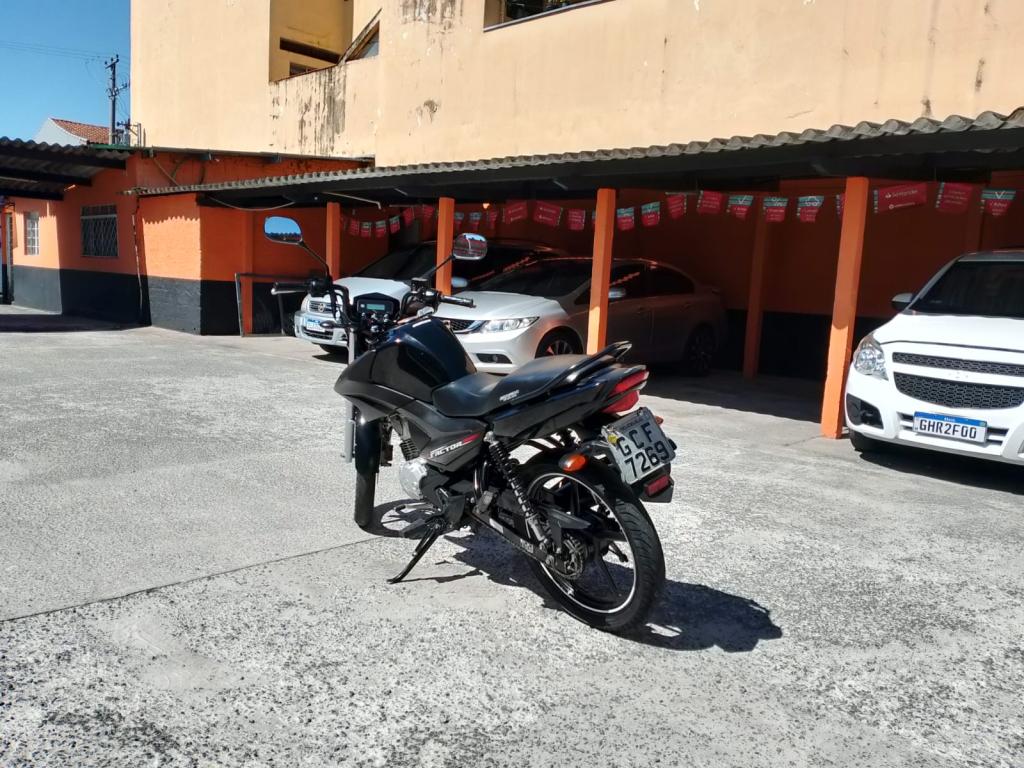 YAMAHA YBR 125 - Foto