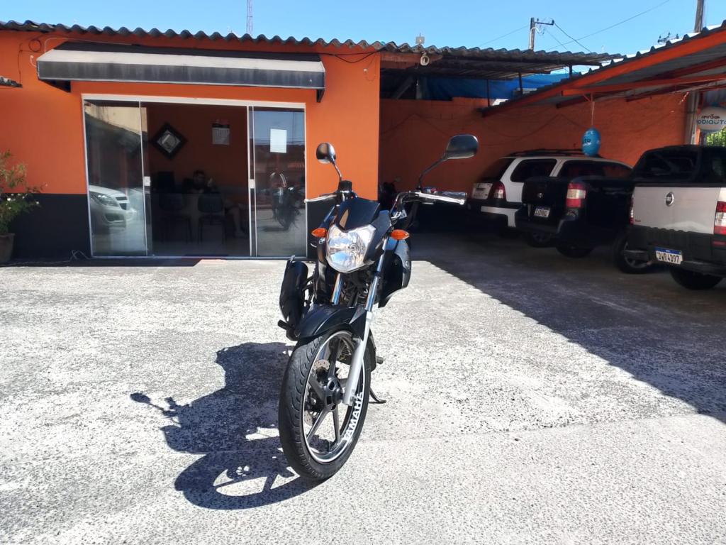 YAMAHA YBR 125 - Foto