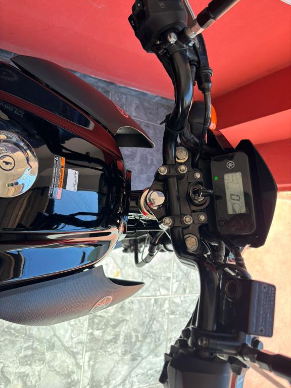 YAMAHA YBR 125 - Foto