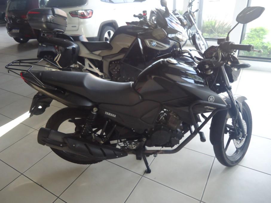 YAMAHA YS Fazer 150 - Foto