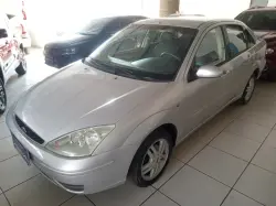 FORD Focus Sedan 2.0 16V 4P GHIA