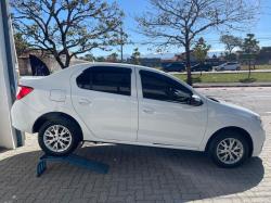 RENAULT Logan 1.0 12V 4P FLEX SCE ZEN