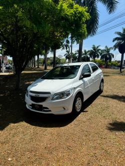 CHEVROLET Onix Sedan 1.0 4P FLEX LT