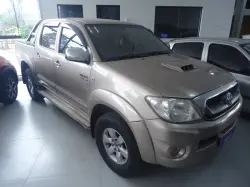 TOYOTA Hilux Caminhonete 3.0 4P 4X4 SRV TURBO DIESEL CABINE DUPLA AUTOMTICO