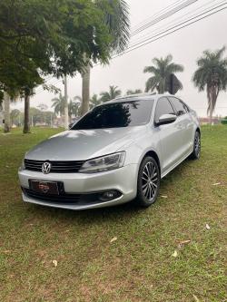 VOLKSWAGEN Jetta 2.0 4P CONFORTLINE FLEX