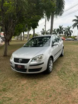 VOLKSWAGEN Polo Sedan 1.6 4P FLEX