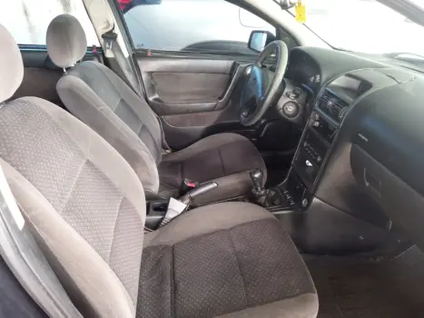 CHEVROLET Astra Sedan 2.0 4P, Foto 2
