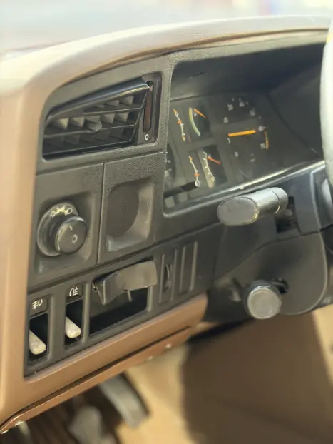 CHEVROLET Monza Sedan 2.0 4P CLASSIC SE, Foto 9