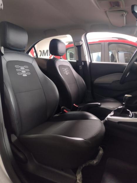 CHEVROLET Onix Hatch 1.4 4P FLEX LT, Foto 10