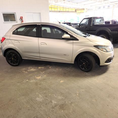CHEVROLET Onix Hatch 1.4 4P FLEX LT, Foto 10