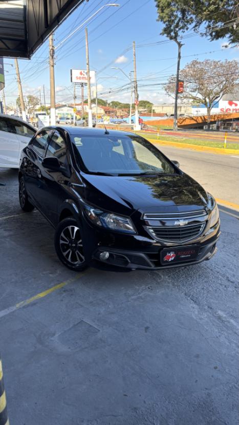 CHEVROLET Onix Hatch 1.4 4P FLEX LTZ AUTOM�TICO, Foto 3