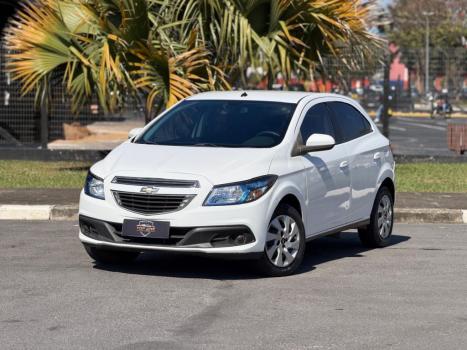 CHEVROLET Onix Hatch 1.4 4P FLEX LT, Foto 2