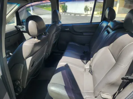 CHEVROLET Zafira 2.0 4P ELITE FLEX 7 LUGARES AUTOMÁTICO, Foto 5 CHEVROLET Zafira 2.0 4P ELITE FLEX 7 LUGARES AUTOMÁTICO, Foto 5