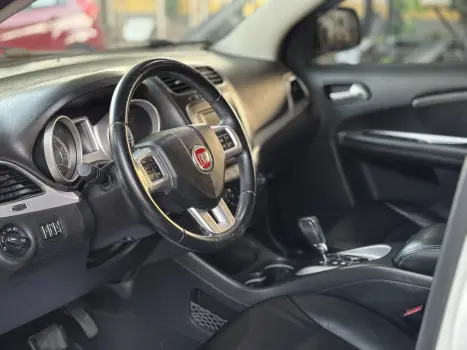 FIAT Freemont 2.4 16V 4P PRECISION AUTOMTICO 7 LUGARES, Foto 8