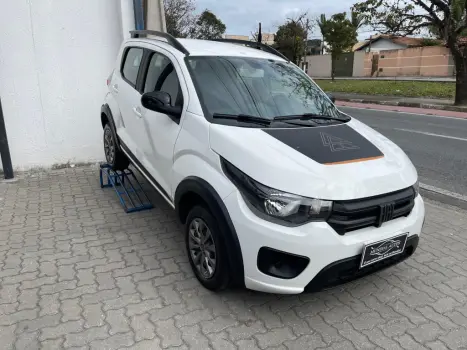 FIAT Mobi 1.0 4P FLEX EVO TREKKING, Foto 2