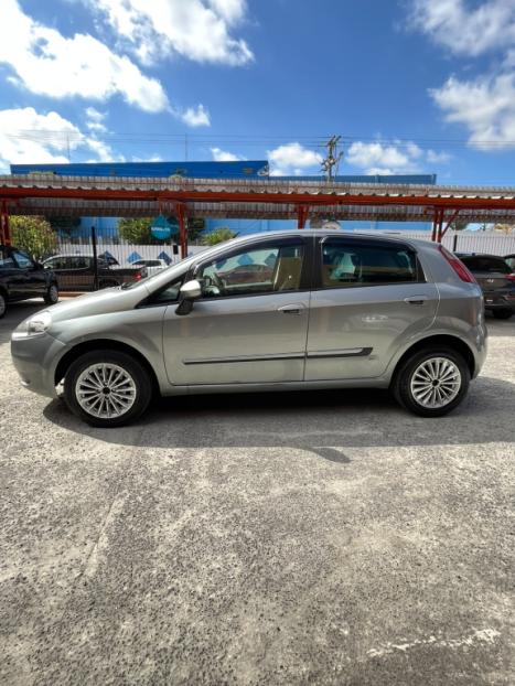 FIAT Punto 1.4 4P ELX FLEX, Foto 2