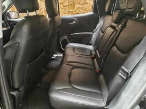 FIAT Toro 2.0 16V 4P VOLCANO 4WD TURBO DIESEL AUTOM�TICO, Foto 4