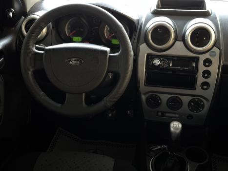 FORD Fiesta Hatch 1.6 4P FLEX, Foto 9