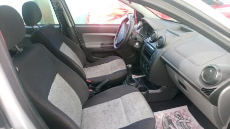 FORD Fiesta Hatch 1.0 4P, Foto 5