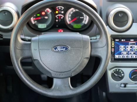 FORD Fiesta Hatch 1.6 4P ROCAM FLEX, Foto 12