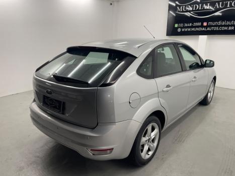 FORD Focus Hatch 1.6 16V 4P FLEX GL, Foto 6