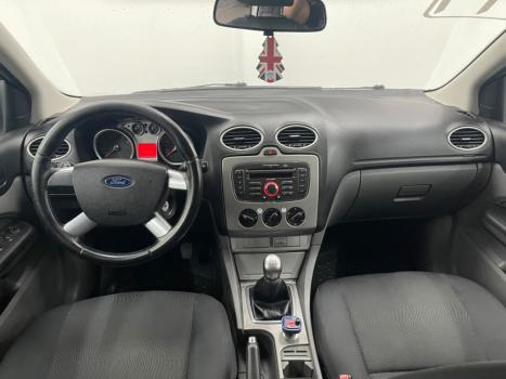 FORD Focus Hatch 1.6 16V 4P FLEX GL, Foto 7