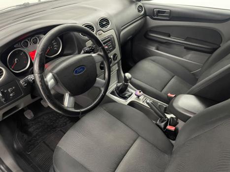 FORD Focus Hatch 1.6 16V 4P FLEX GL, Foto 8