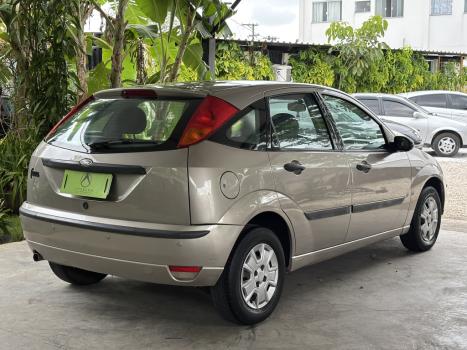 FORD Focus Hatch 1.6 4P, Foto 6