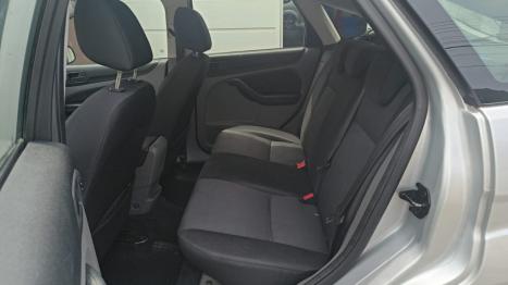 FORD Focus Hatch 1.6 16V 4P FLEX GL, Foto 4