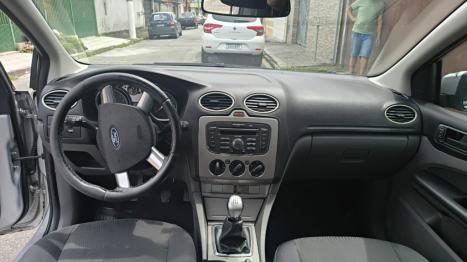 FORD Focus Hatch 1.6 16V 4P FLEX GL, Foto 5