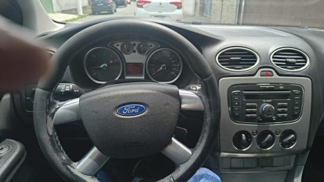FORD Focus Hatch 1.6 16V 4P FLEX GL, Foto 6